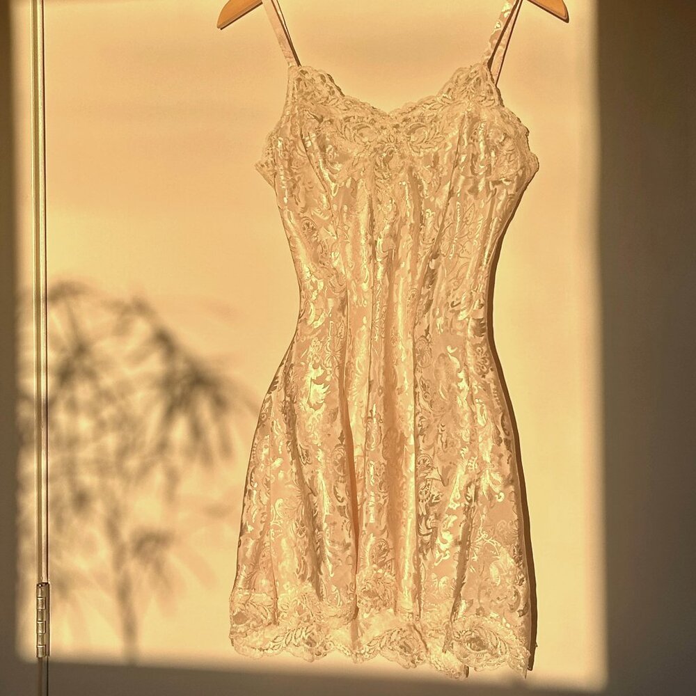 Victoria’s Secret Vintage Lace Slip Dress – Size Small